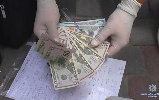 В Черновицком колледже задержали на взятке заведующего кафедрой