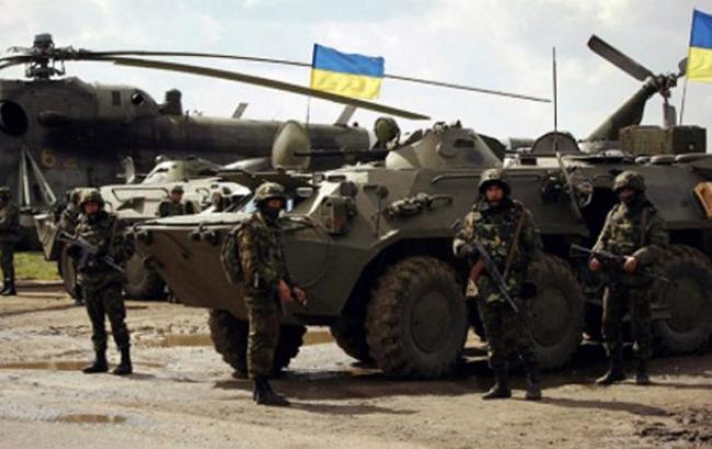 Силы АТО продолжают наступление на Новоазовск, - ИС