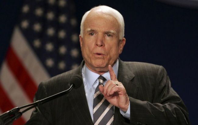 Маккейн анонсировал новые санкции против РФ, если Савченко не будет освобождена