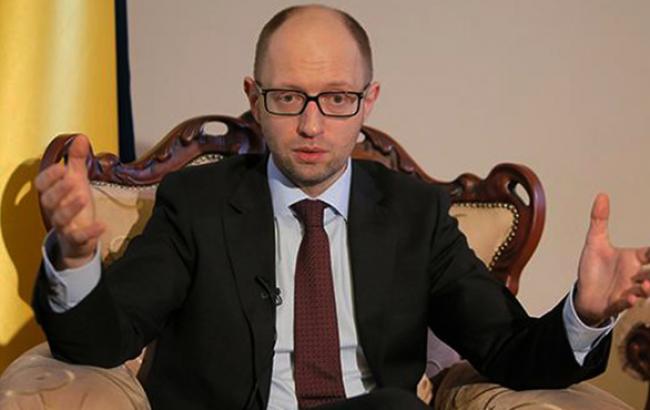 Через Польшу в Украину из европейских LNG-терминалов будет поставляться 10 млрд куб. газа в год, - Яценюк