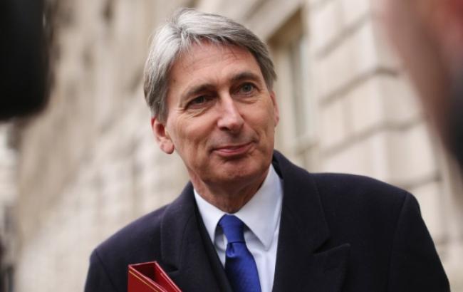 МЗС Великобританії оприлюднило фотографії з російськими "панцирами" в Україні