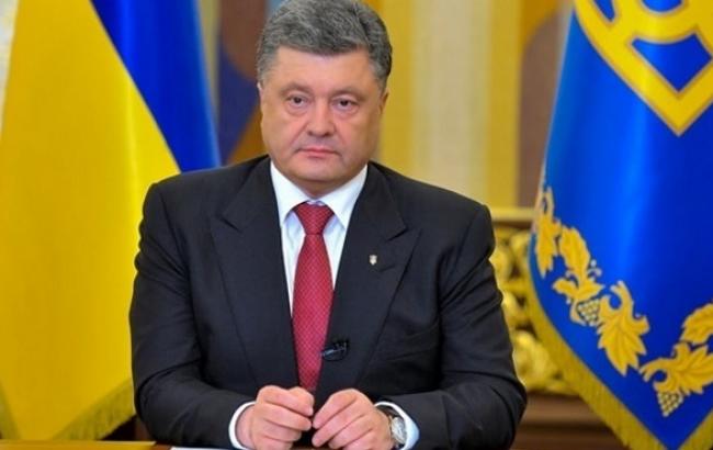 Даже при длительном перемирии угроза с востока будет оставаться актуальной, - Порошенко