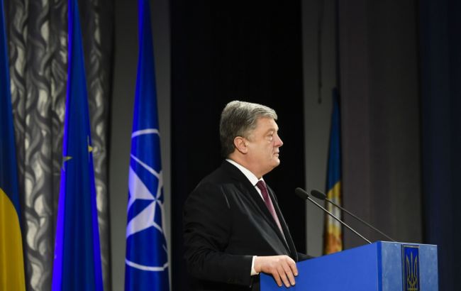 Порошенко: монетизация субсидий и индексация пенсий - наш ответ на фронте борьбы с бедностью