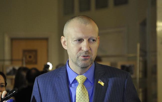 Україна повинна фінансувати розробку і закупівлю сучасних озброєнь, - Тетерук