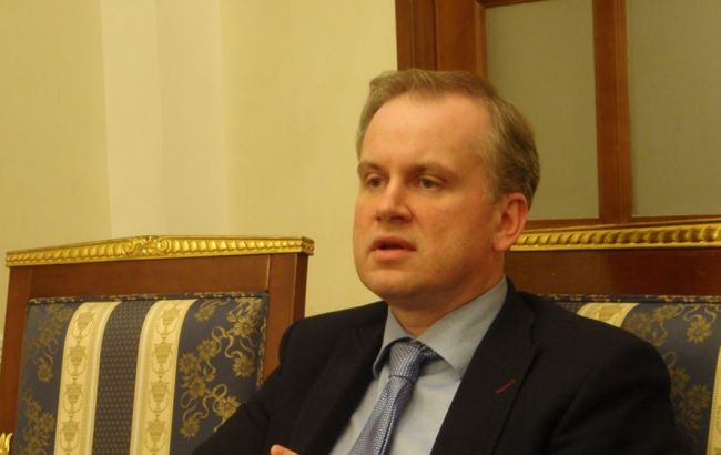 Яценюк посещает мировые столицы для обеспечения поддержки Украины, - Лубкивский