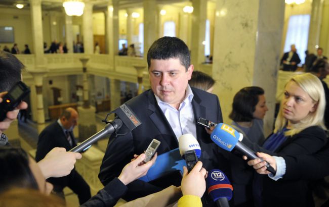 "Народный фронт" требует не разделять вопрос деоккупации Крыма и Донбасса