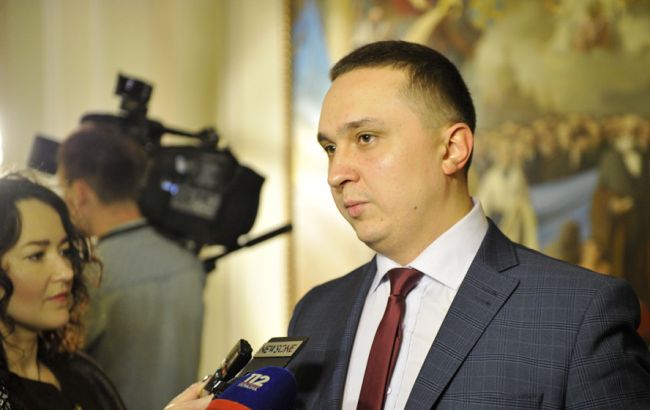 Нардеп: оценка работы Кабмина Яценюка со стороны МВФ значительно важнее заявлений популистов