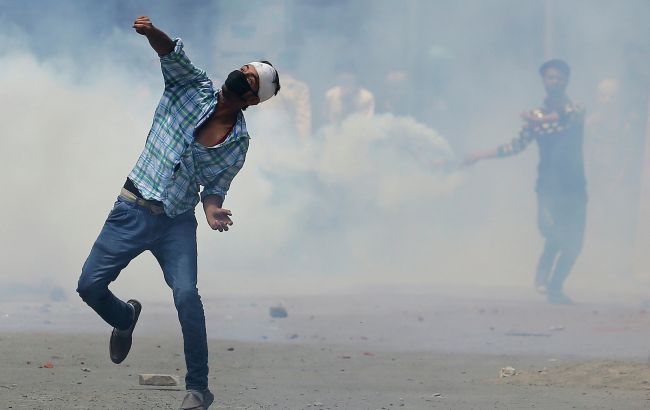 В Кашмире 8 человек погибли и многие ранены в ходе стычек с полицией во время выборов