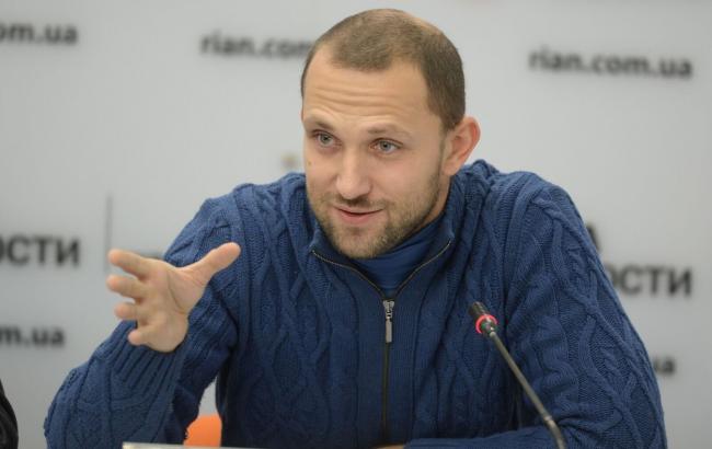 Осенью могут активизироваться связанные c Коломойским партии, - политолог