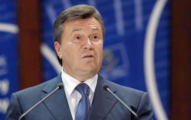 Суд арестовал дом, гаражи и судно Януковича