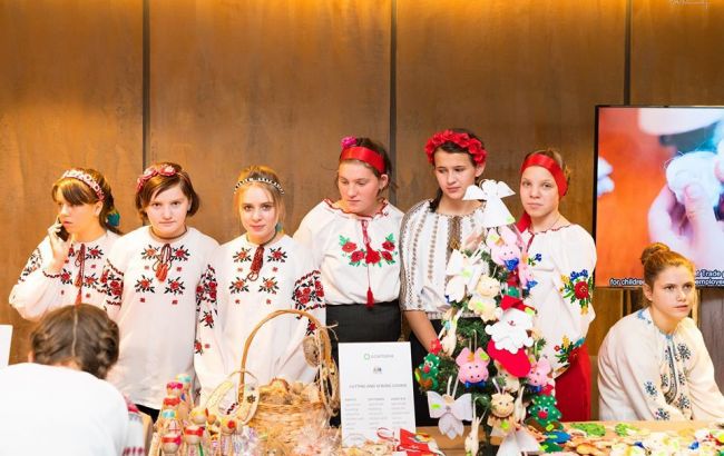 Для помощи: приняли участие в Рождественской благотворительной ярмарке