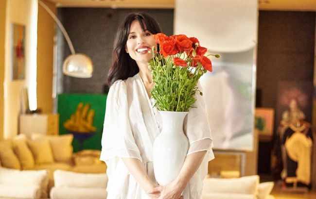 Маша Єфросиніна відповіла на звинувачення в пластиці і показала свого "хірурга"