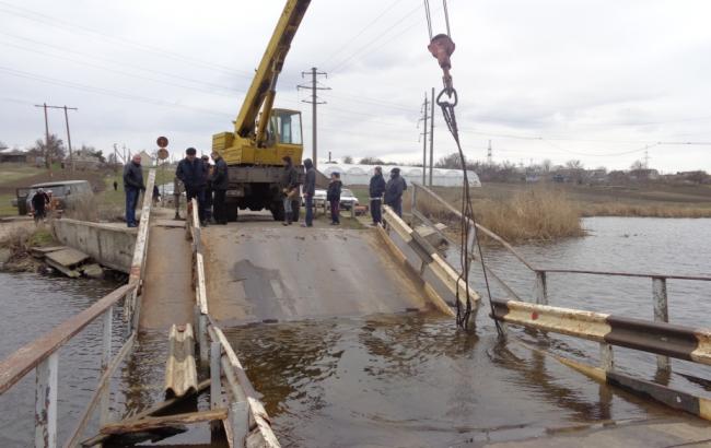 Під Миколаєвом відновили рух по понтонному мосту