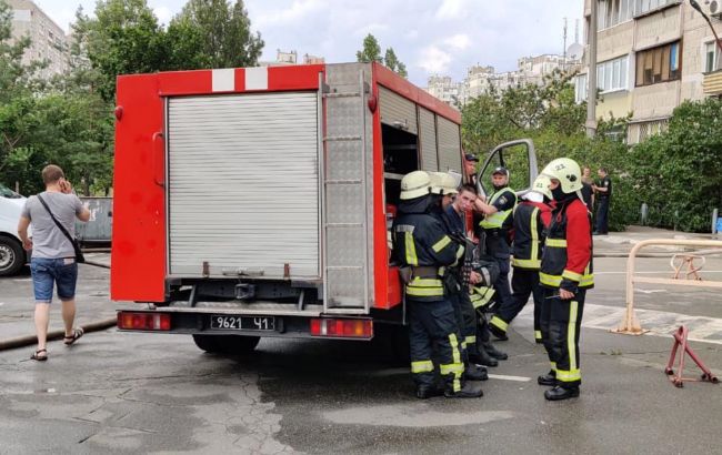 У Києві ліквідували пожежу на Позняках