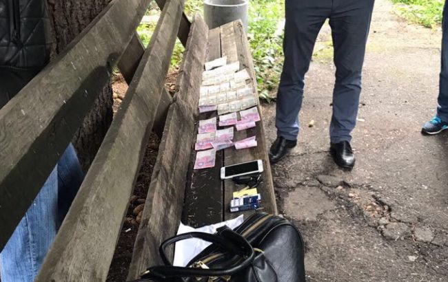 Прокуратура задержала на взятке налоговика из Вышгорода