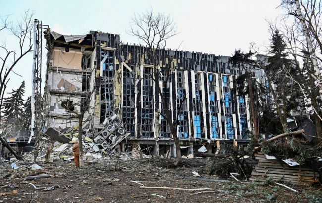 Ракетний удар по Ізюму: кількість загиблих зросла, у лікарні помер один із постраждалих