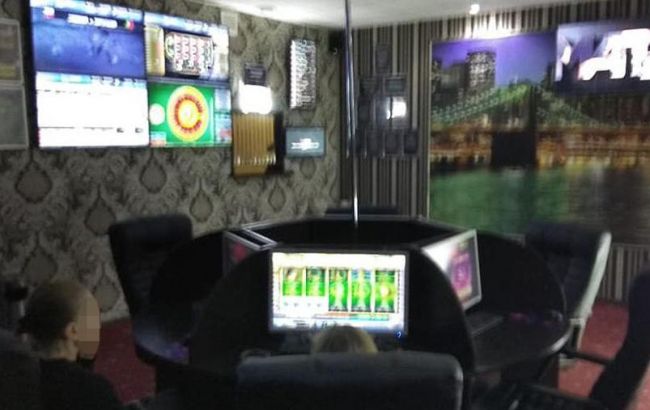 В Запорожье изъяли около 40 игровых автоматов