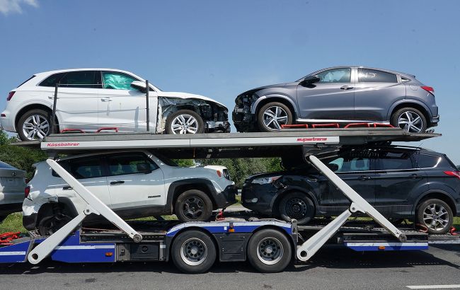 Серпень побив усі рекорди. Стало відомо, які авто українці приганяють з-за кордону найчастіше