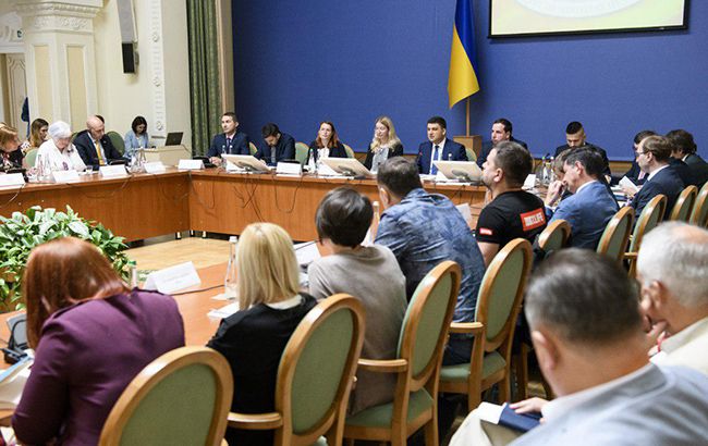 Кабмин обязал больницы к 1 сентября обнародовать информацию об имеющихся лекарствах