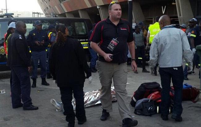 У ПАР внаслідок тисняви на футбольному матчі загинуло 2 людини
