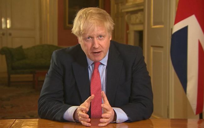 Джонсон не отправил в отставку советника, которого обвиняли в нарушении карантина