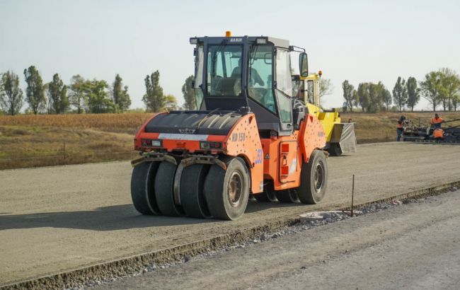 Стало известно, какие ОГА выполняют планы ремонта дорог в 2020