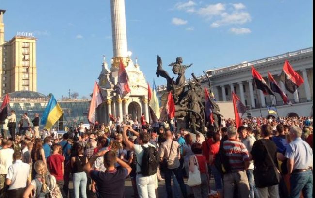 На Майдане завершилось вече "Правого сектора"