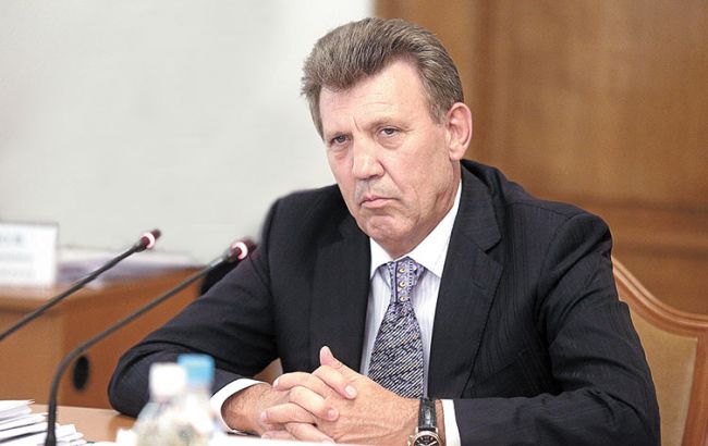 Порошенко звільнив Ківалова з Венеціанської комісії