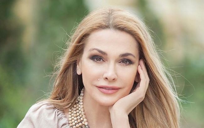 Украинская красавица: Ольга Сумская в вышиванке заворожила колоритным осенним фотосетом