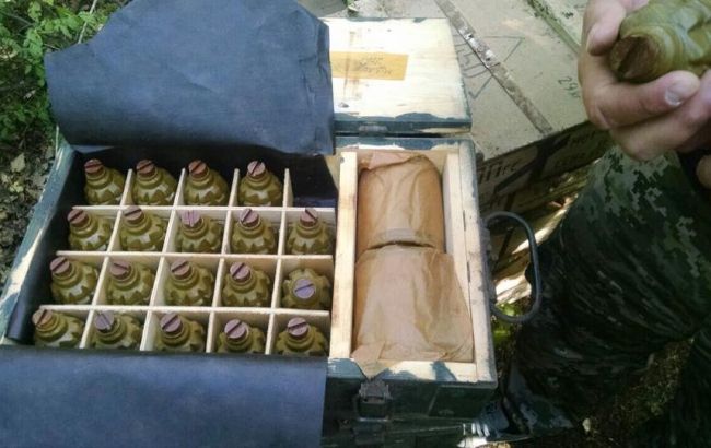 В Луганській обл. виявлено сховище боєприпасів одного з добробатів