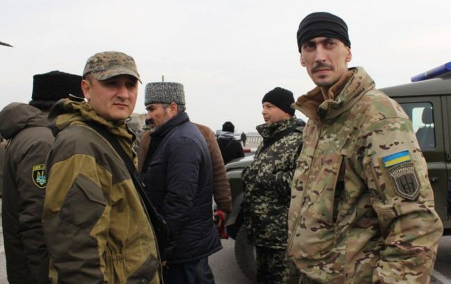 "Правый сектор" заявил о прекращении участия в блокаде Крыма