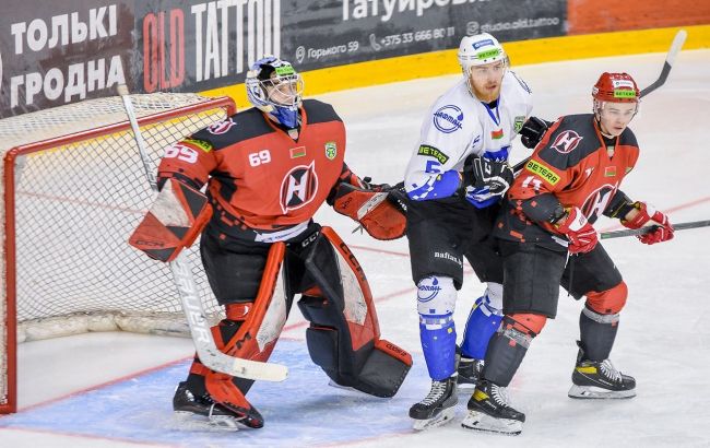 Міжнародна федерація хокею продовжила відсторонення РФ і Білорусі від змагань