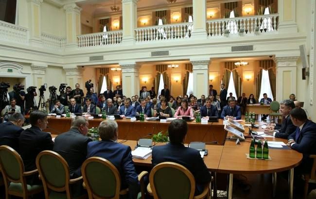 Похищение украинских десантников, заседание Кабмина с участием Порошенко и другие новости 8 сентября