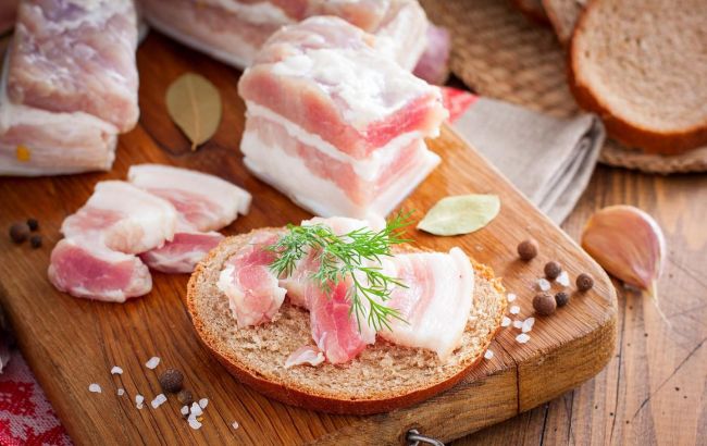 Сало по-гуцульськи: старовинний рецепт, що здивує смаком навіть гурманів