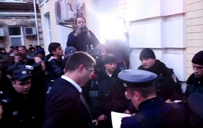 Потасовка после суда по делу Корбана: онлайн-трансляция