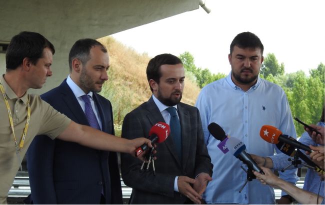 Тимошенко: правый проезд трассы на Борисполь завершили в рекордные сроки, его откроют в воскресенье