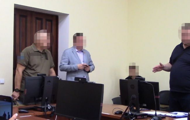 Привлекал бойцов к строительству особняка. Командующему ТрО "Юг" избрана мера пресечения