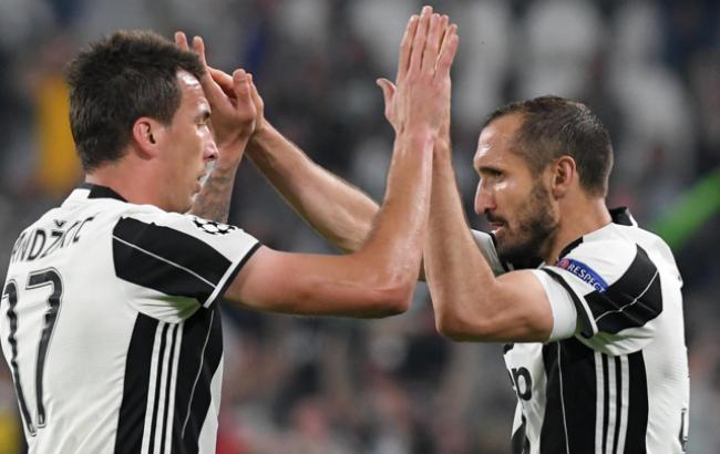 Кьеллини и Манджукич не помогут "Ювентусу" в матче с "Барселоной"