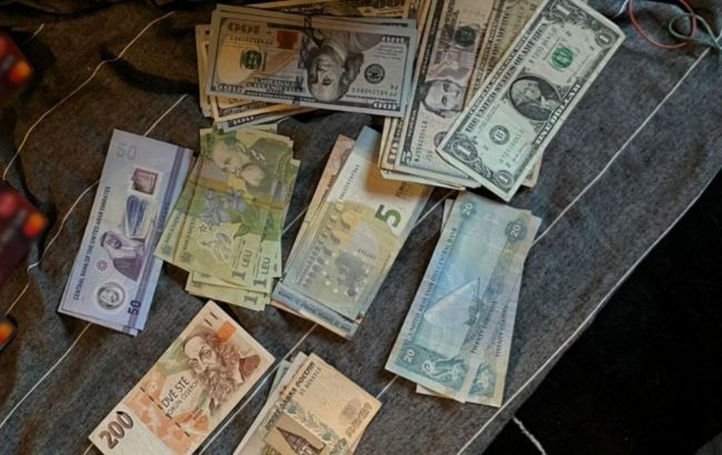 Изготовляли метамфетамин с оборотом в 1 млн гривен: в Кривом Роге разоблачили банду (фото)