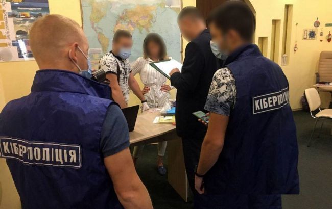 В Запорожье клиентам турагенства продавали поддельные ПЦР-тесты: возбуждено уголовное дело