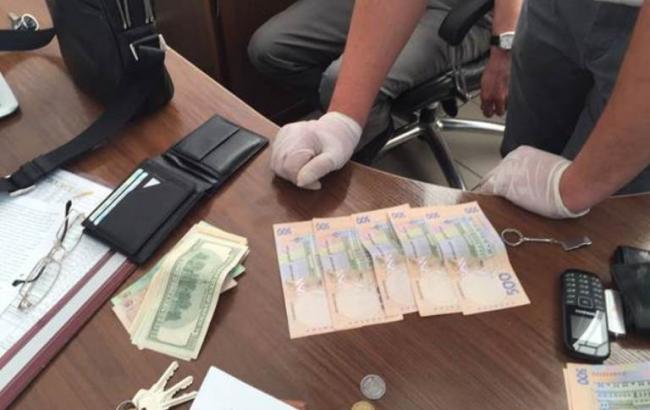 СБУ задержала на взятке двух руководителей киевской ГАИ