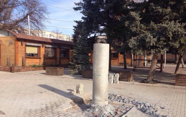 В Запорожской области демонтировали памятник Шевченко