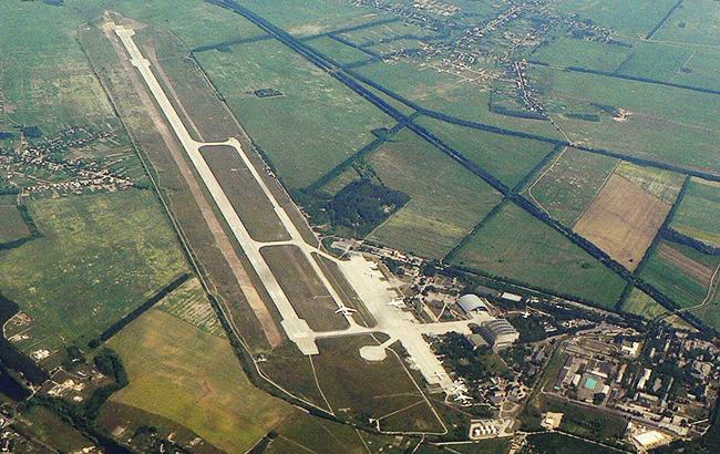 В "Антонове" рассказали, сколько нужно вложить в аэродром в Гостомеле для работы с Ryanair