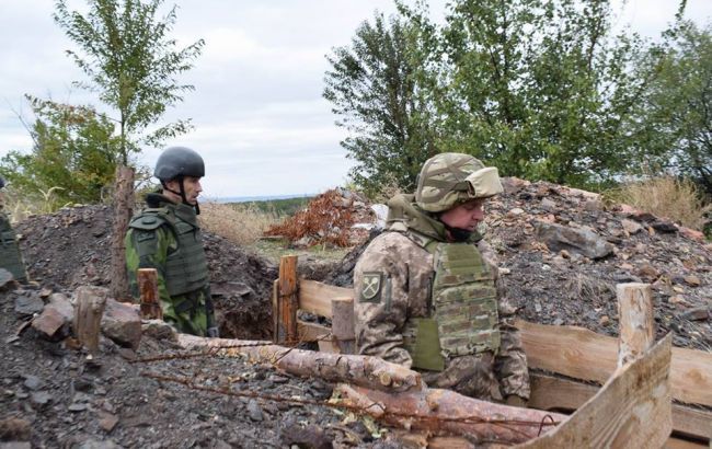 На Донбасі протягом дня бойовики 6 разів порушили перемир'я, поранено 2 українських військових, - штаб