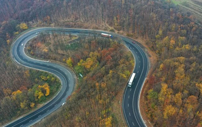 Названо області-лідери з використання коштів Дорожнього фонду