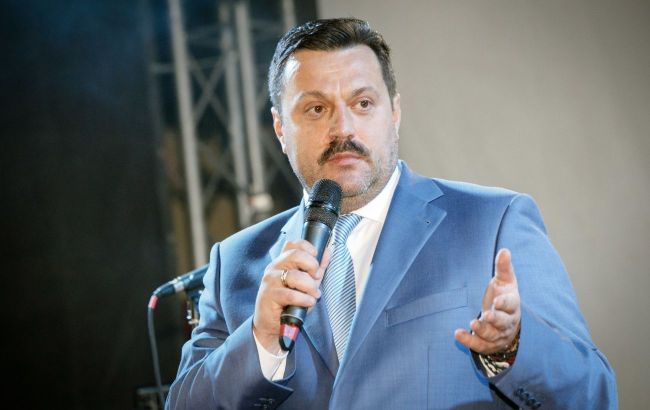 Накупив квартир у Беверлі-Хіллз. Екс-нардепу Деркачу в США загрожує 30 років ув'язнення