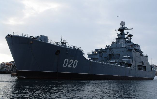 У російських кораблів виникли затримки з проходженням Босфору