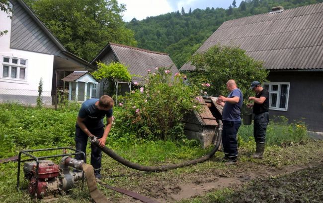 Негода на Закарпатті: кількість підтоплених домоволодінь зросла до 48