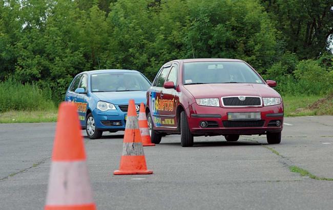 Вибираємо хорошу автошколу