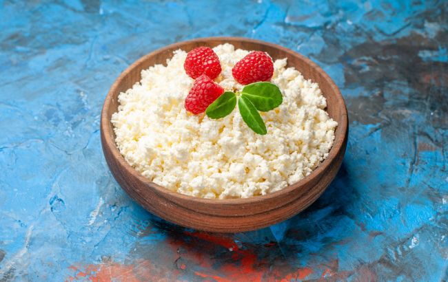 Їсти кисломолочний сир щодня - корисно чи небезпечно? Відповідь вас може здивувати